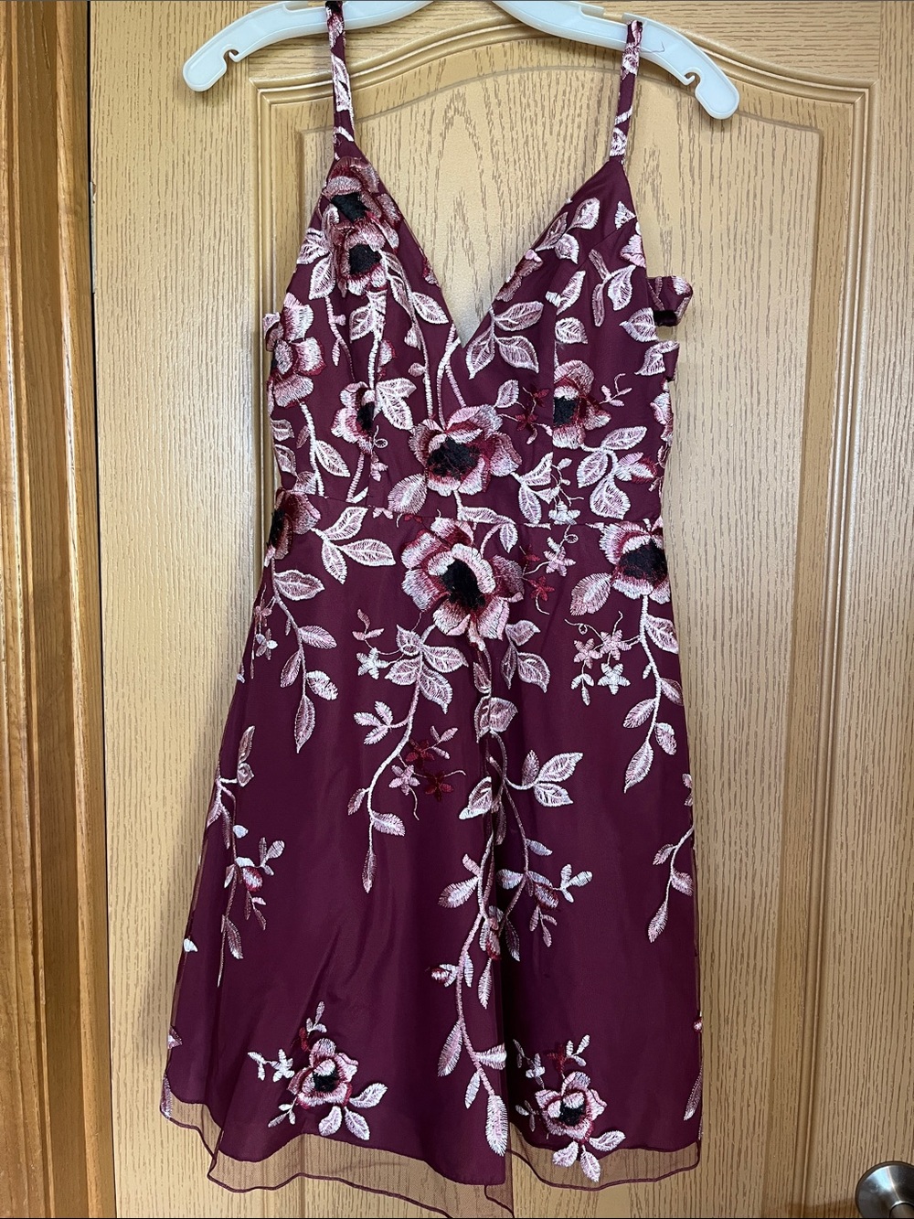Jules & Cleo Embroidered Burgundy Floral Hoco Dress